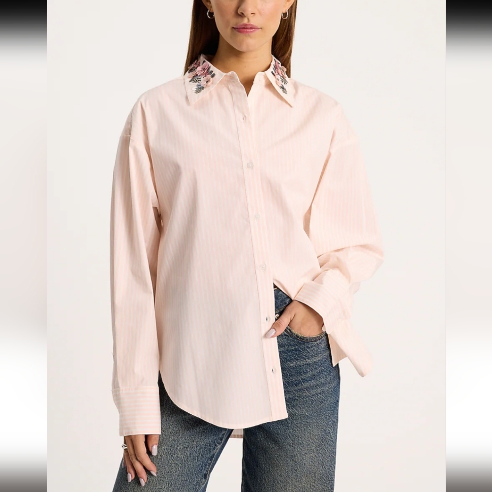 NWT Express Striped Embellished Collar Boyfriend Portofino Shirt - size M